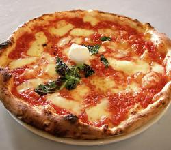 Pita pizza